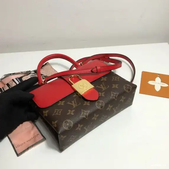 WIS LOUIS BB VUITTON LOCKY 0412